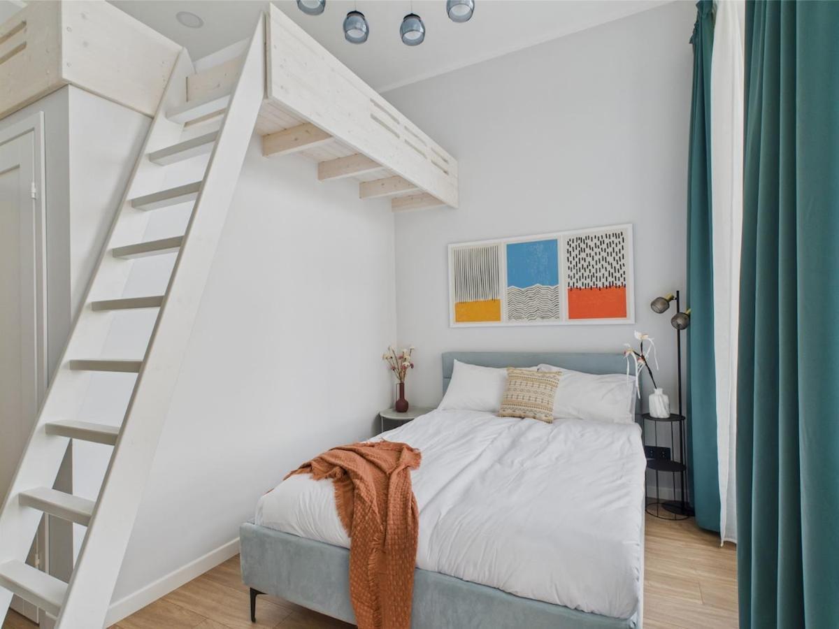 Lejlighed Airy Loft Nestled In Old Town *